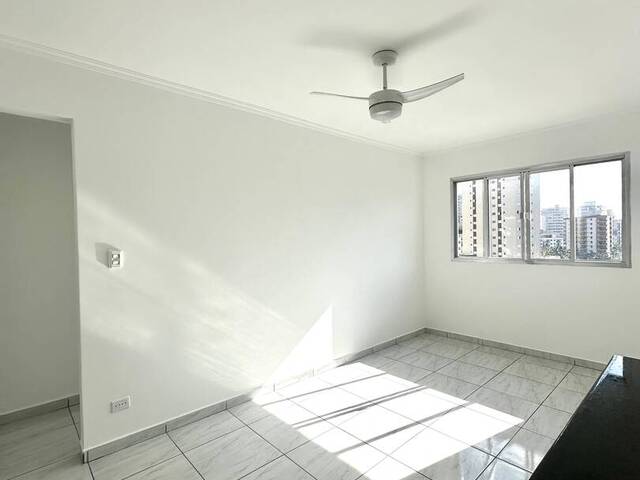 #202 - Apartamento para Venda em Praia Grande - SP